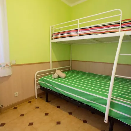 Sleeps 9 Pool Wifi Villa